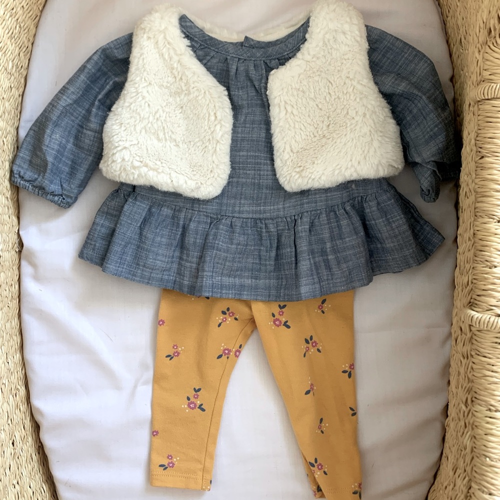 Adorable Baby girl outfit with fur vest